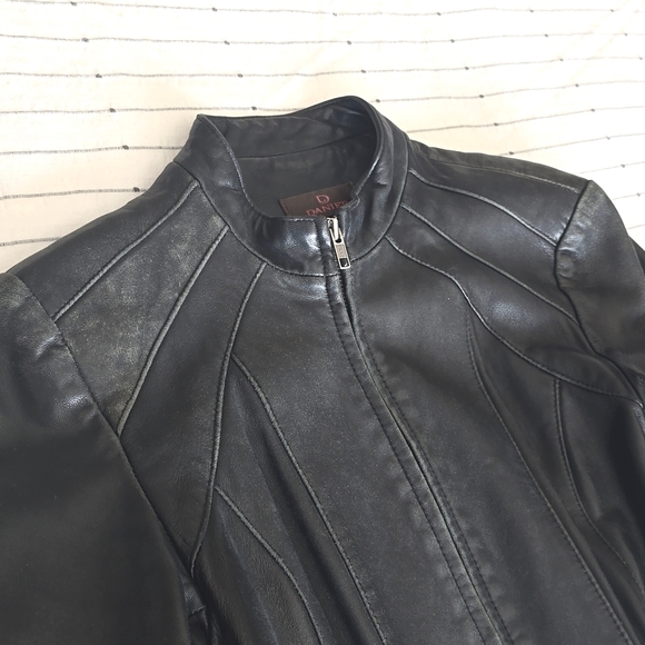 Cropped leather jacket - Picture 13 of 15